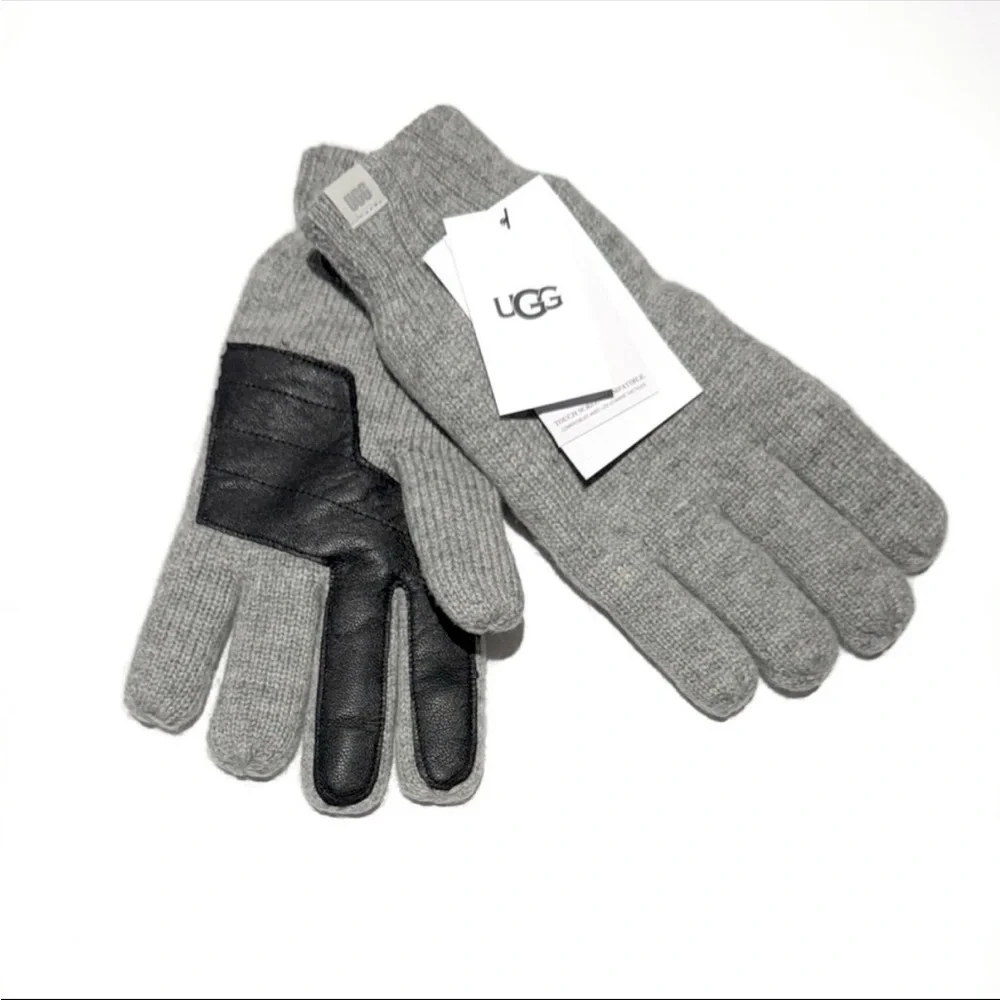 UGG Gray Knit Wool Blend Gloves NWT